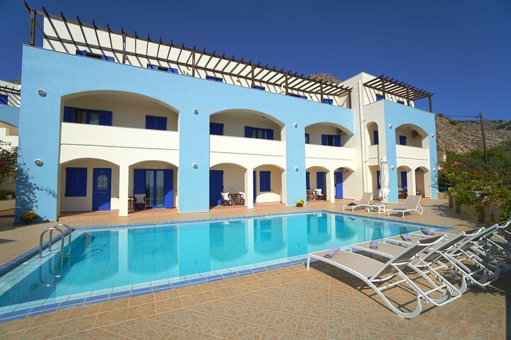 Pool 50 of 74