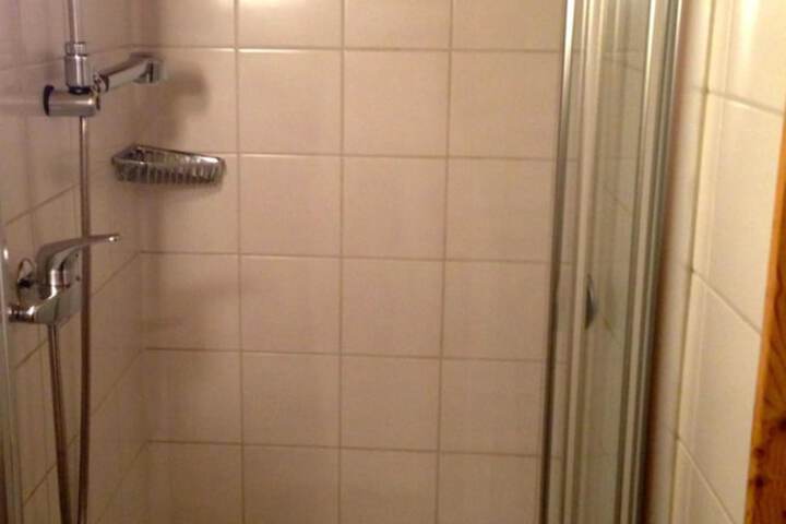 Room 25 of 58