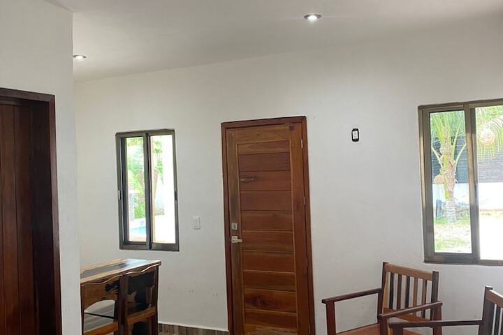 Room 2 of 10