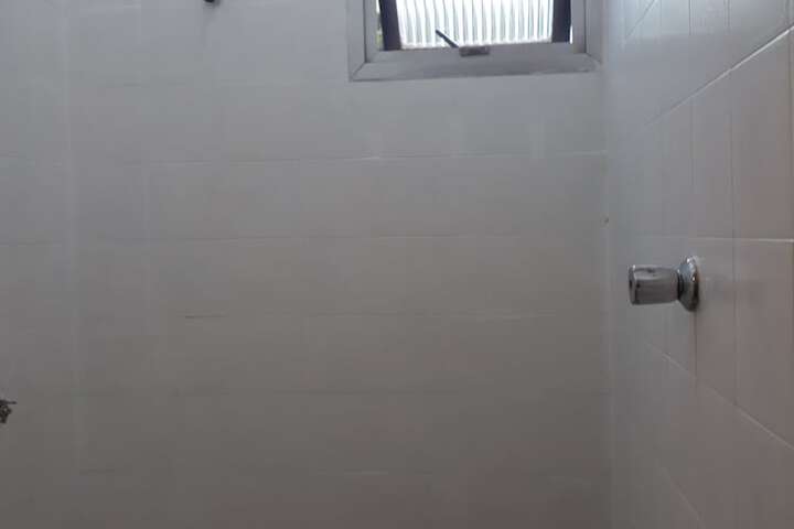Room 12 of 16