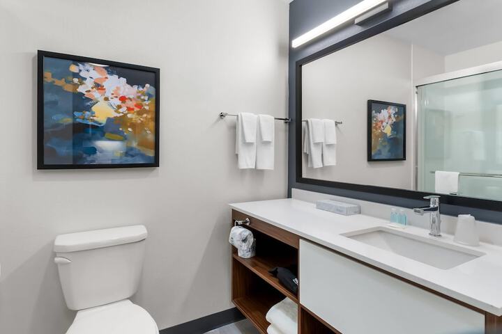 Room 8 of 45