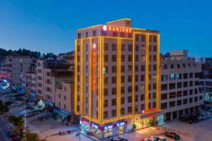 Vienna 3 Good Hotel (Huizhou Three Shops)