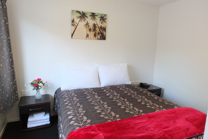 Room 11 of 31