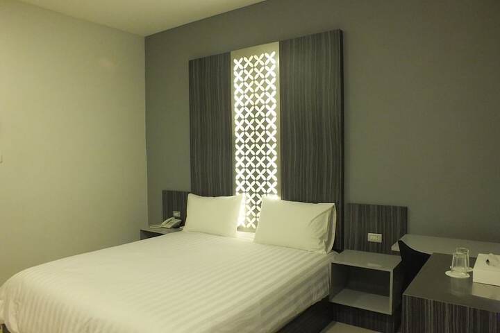 Room 7 of 35