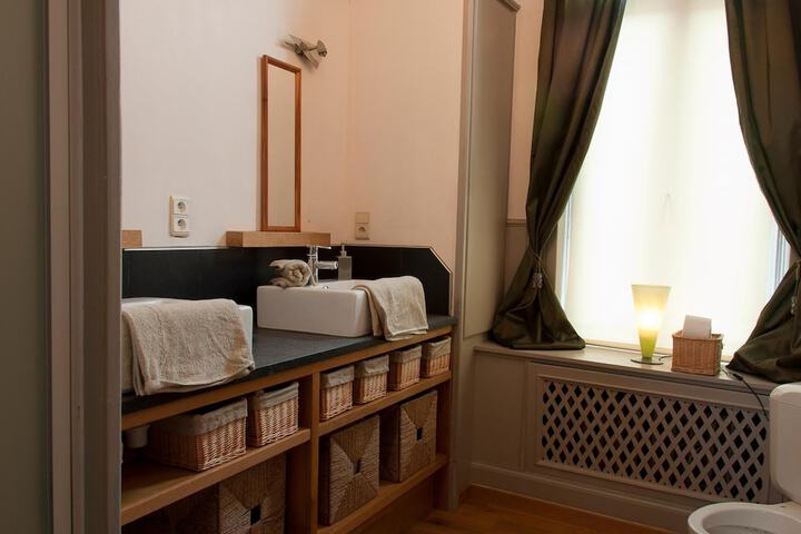 Bath Interior