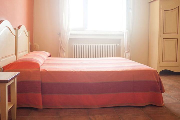 Room 13 of 31