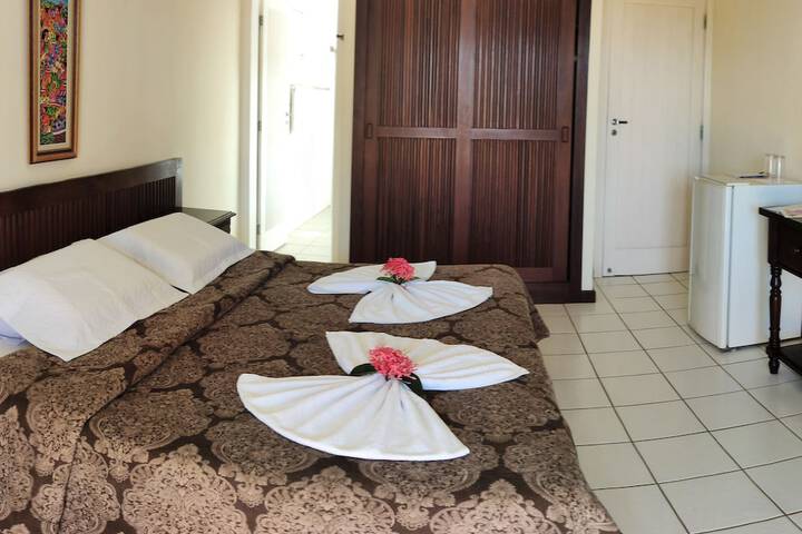 Room 13 of 87
