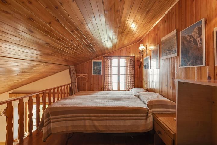Room 6 of 29