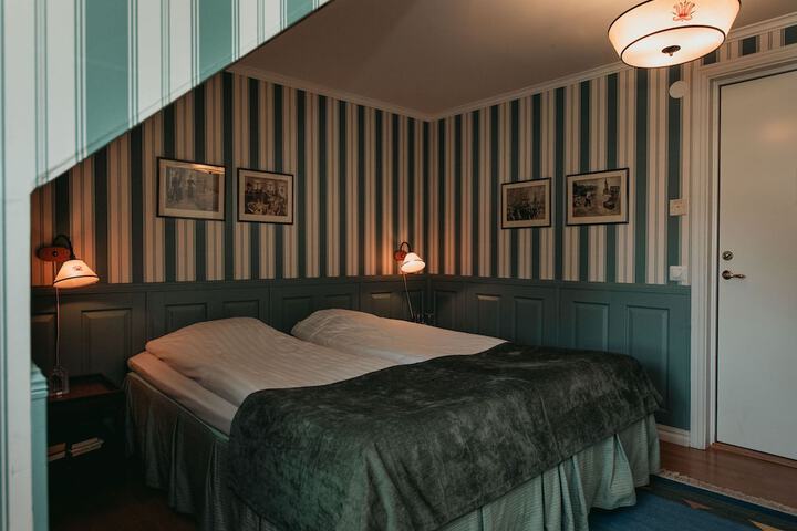 Room 23 of 69
