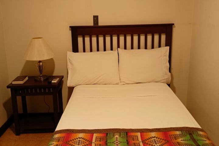 Room 7 of 25