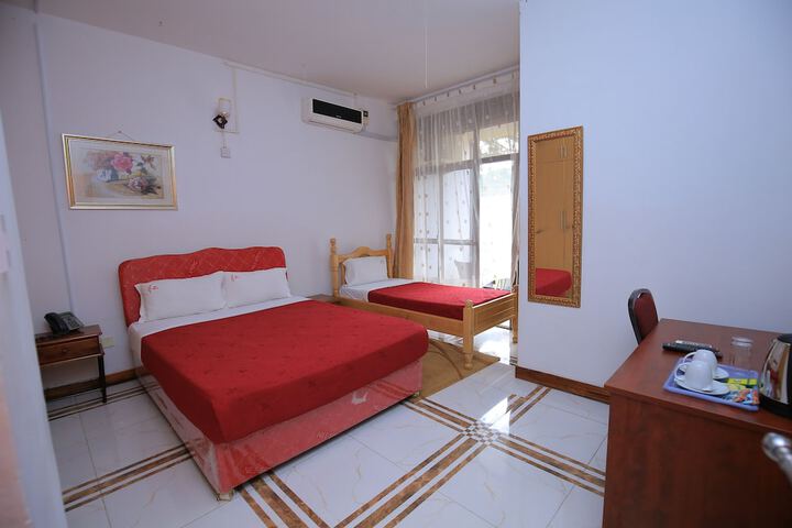 Room 15 of 29