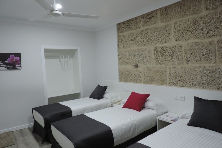 Room 8 of 42