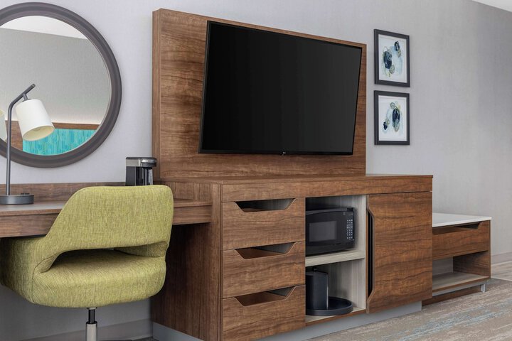 2 Queen Beds Hearing Accessible (3 of 28)