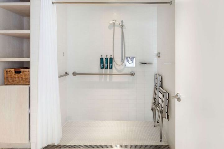 Bathroom shower