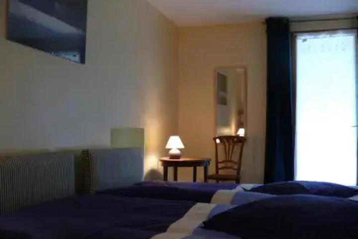 Room 3 of 22