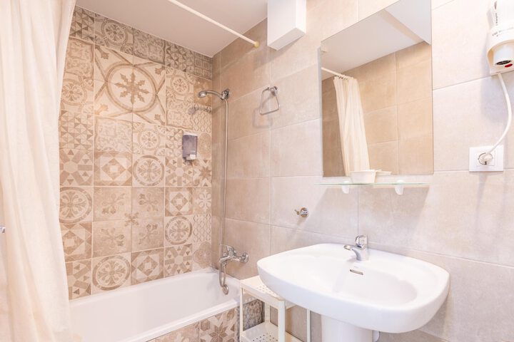 Bath Interior