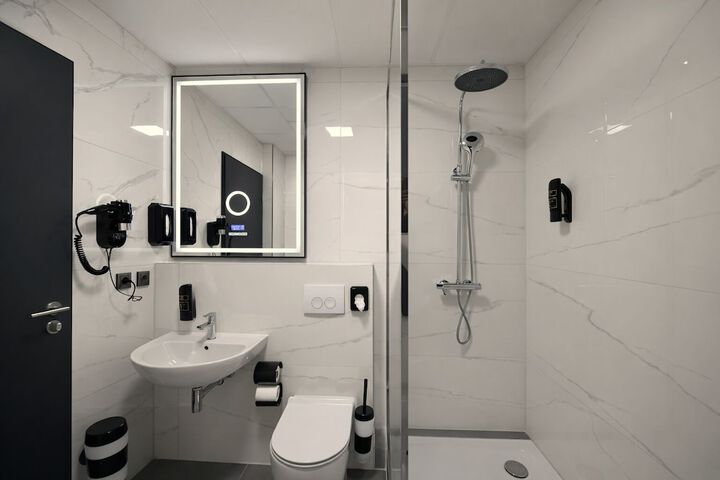 Room 45 of 59