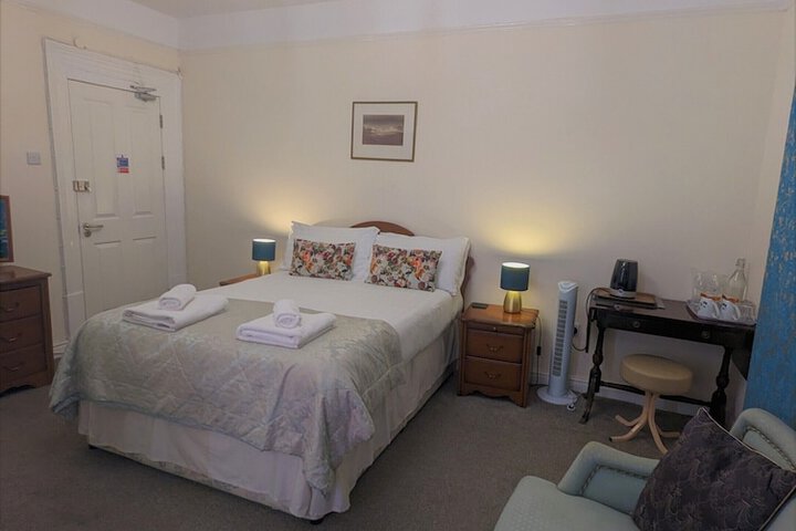 Room 47 of 99