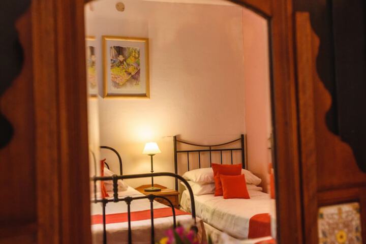 Room 42 of 110