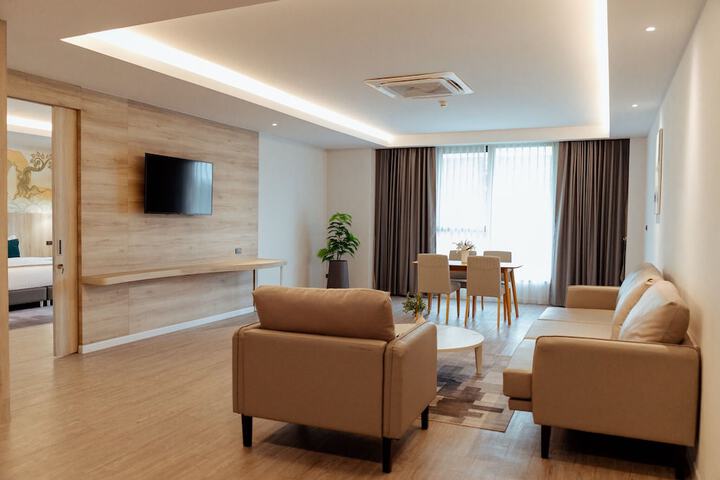 Room 14 of 49