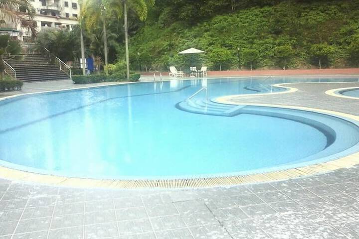 Hotel with Pool