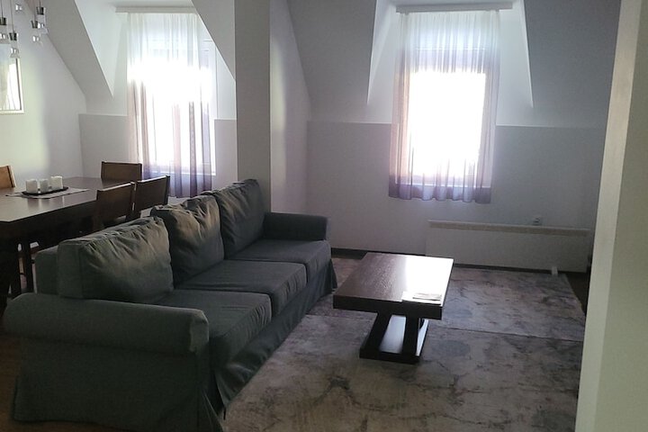 Room 22 of 40