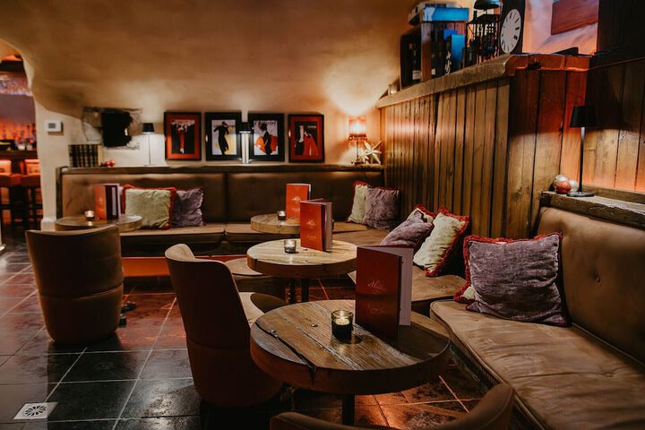 Lounge 90 of 108