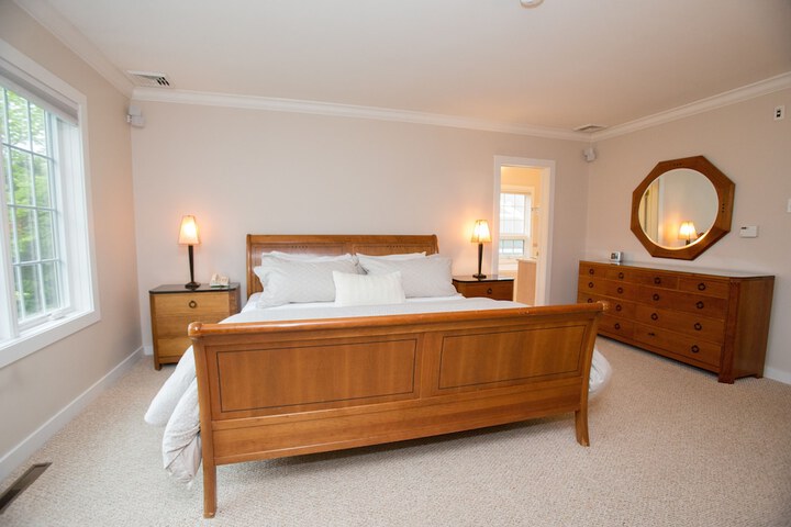 Deluxe King Bed (99 of 119)