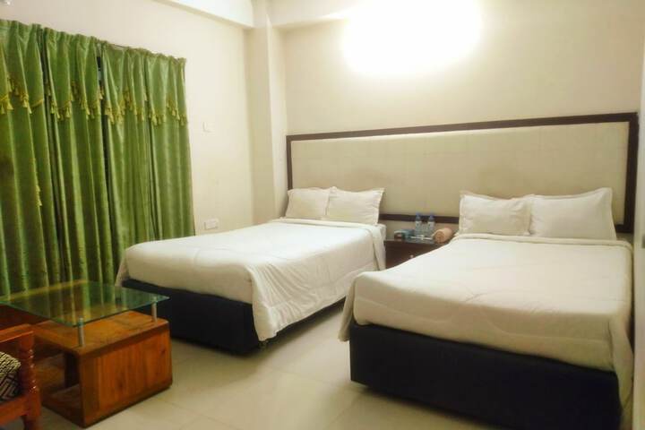 Room 3 of 20