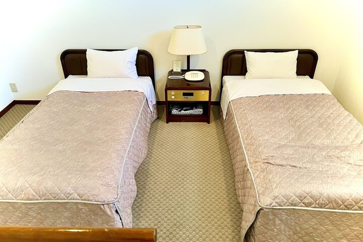 Room 22 of 178