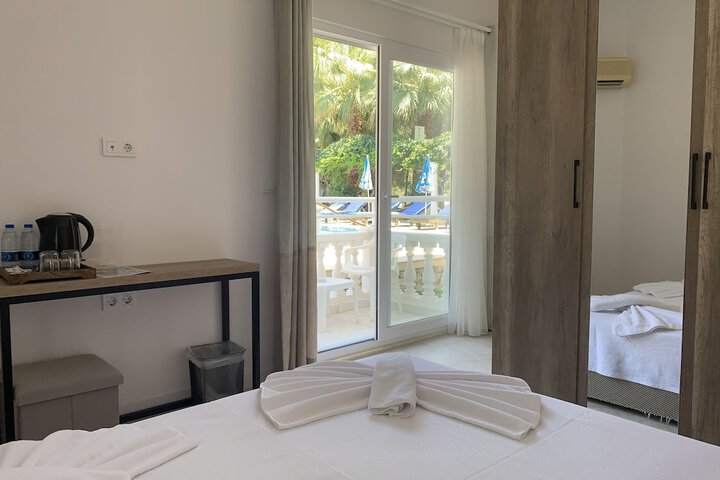 Room 44 of 93