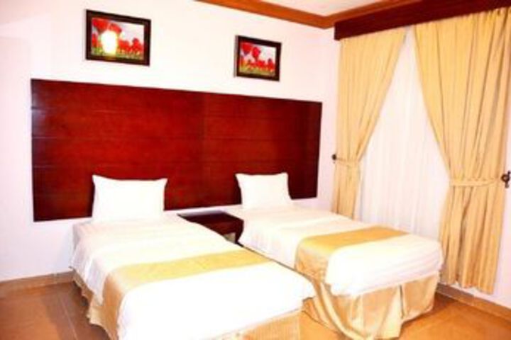 Room 3 of 22