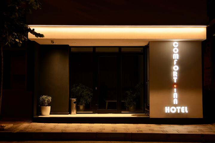 Hotel 33 of 35