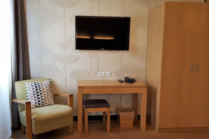 Room 67 of 105