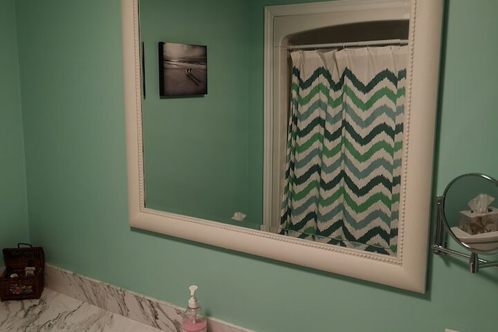 Room 53 of 75