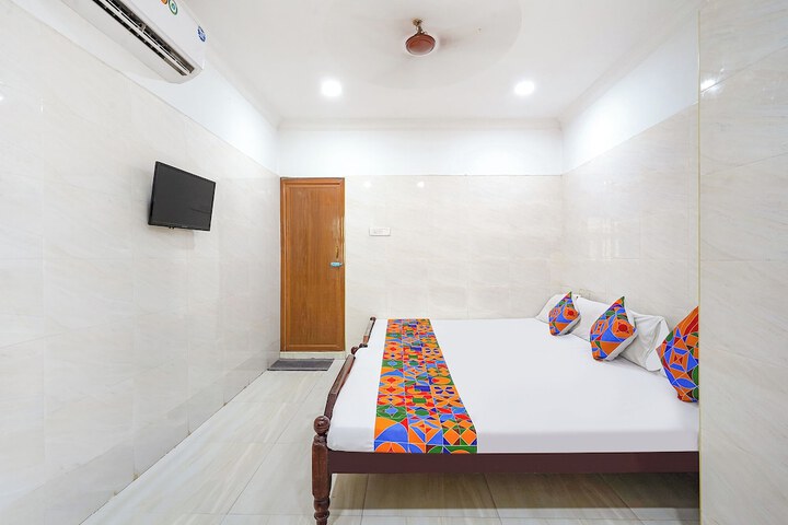 Room 15 of 31