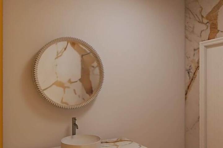 Room 9 of 20