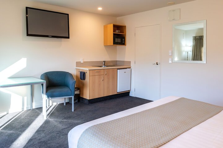 Room 66 of 120