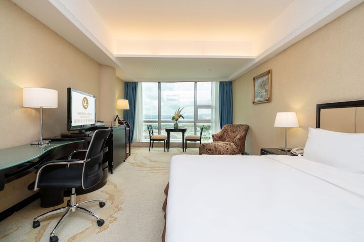 Room 11 of 72