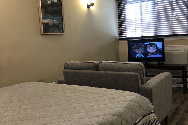 Room 41 of 73