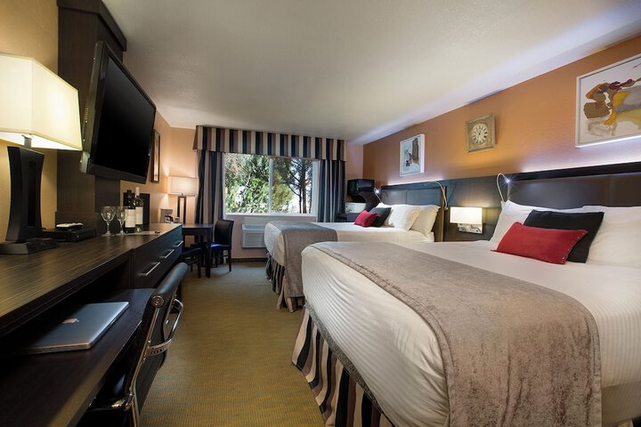 Room 5 of 25