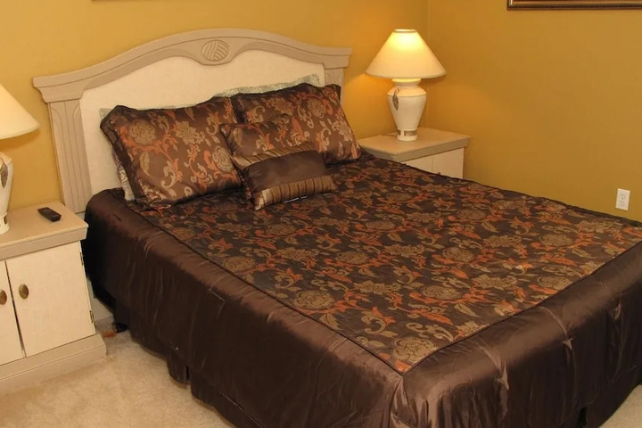 Room 4 of 22