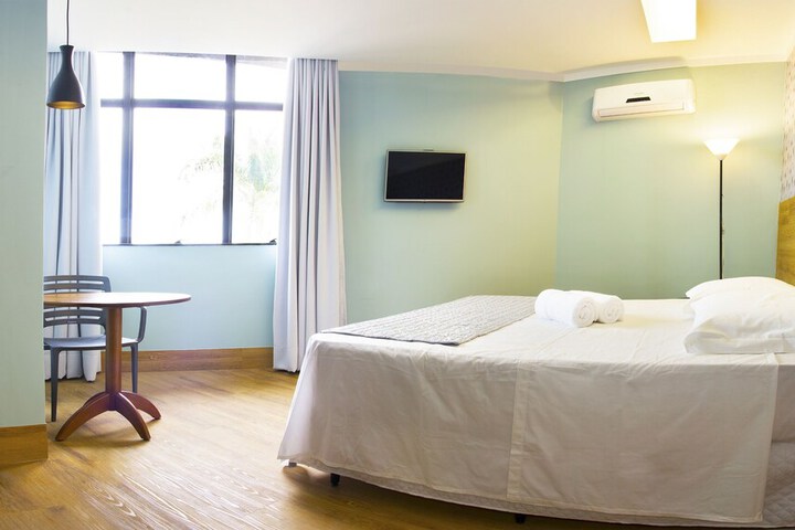Room 3 of 23