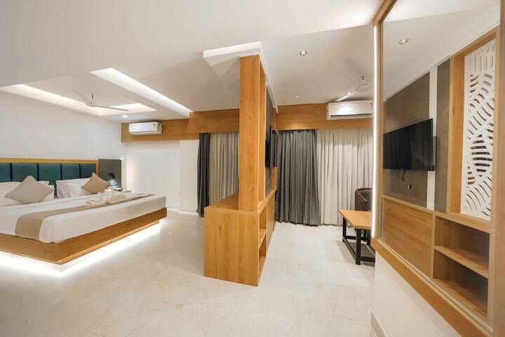 Room 14 of 22