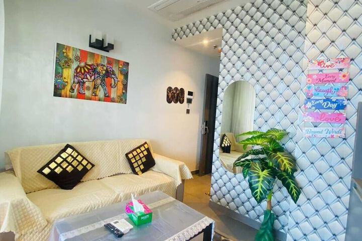 Room 15 of 26