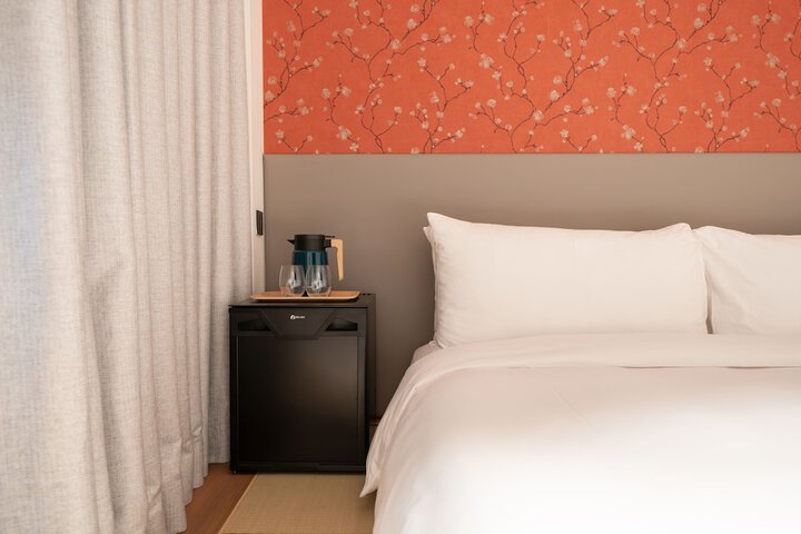 Room 11 of 46