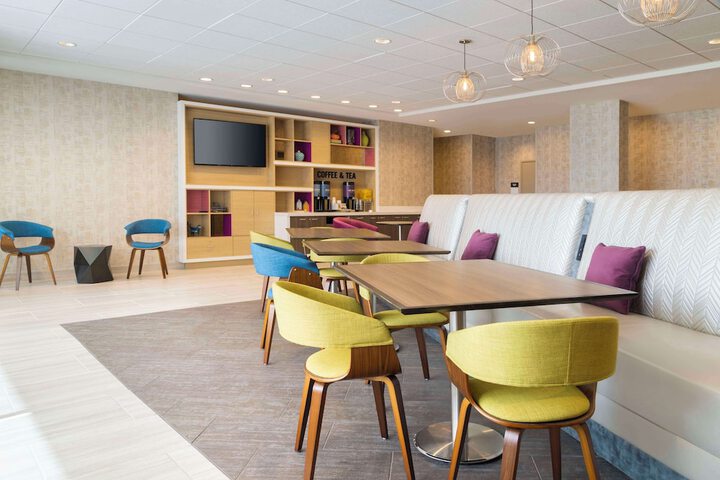 Hotel Interior 7 of 36