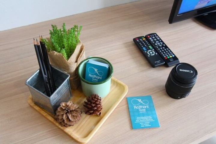 Room amenity