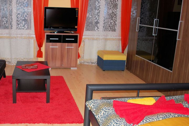 Room 2 of 11