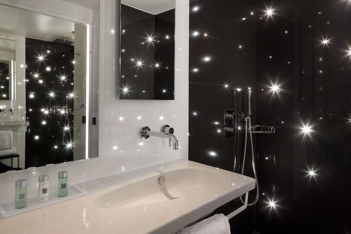 Clean Restrooms